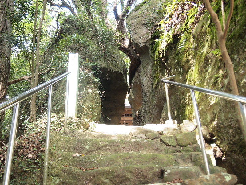 秋葉神社（和歌山県）と押分岩の写真画像集