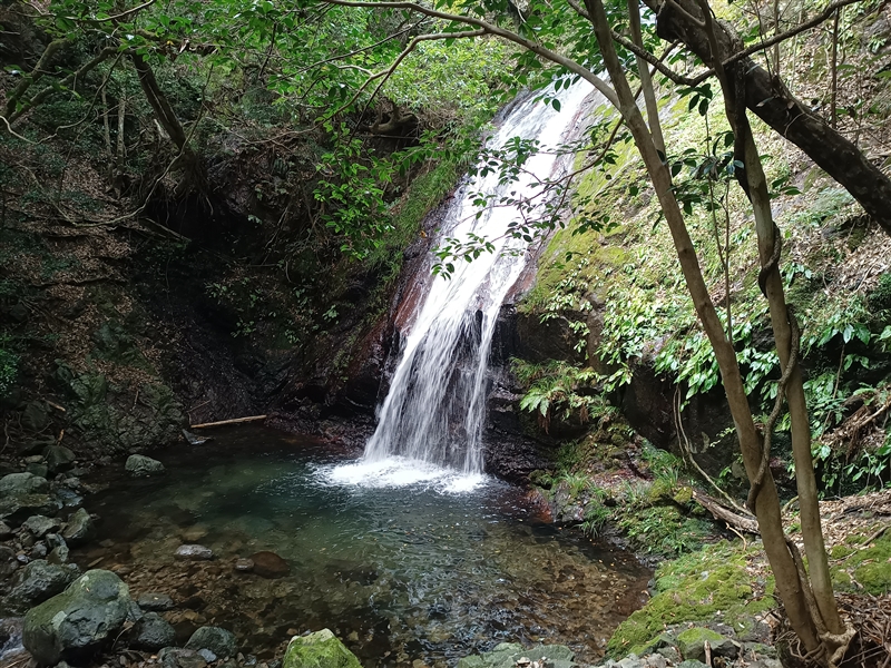 白馬の滝　15ｍ（和歌山県日高郡日高川町）の写真画像集