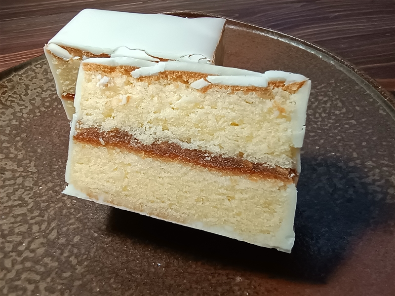 デラックスケーキ（鈴屋）　和歌山県のお土産・和菓子口コミレビュー