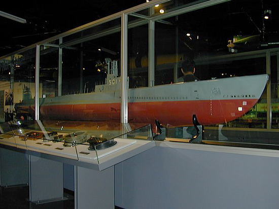 てつのくじら館3階-潜水艦「くろしお」模型